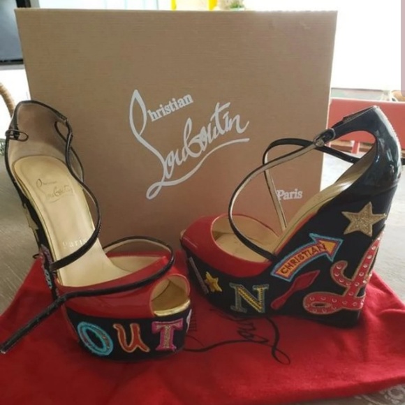 SOLD!! Amazin Christian louboutin - Picture 1 of 6